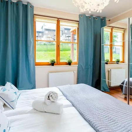 Everysky - Mysliwska Apartment