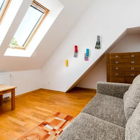 Everysky - Mysliwska Apartment